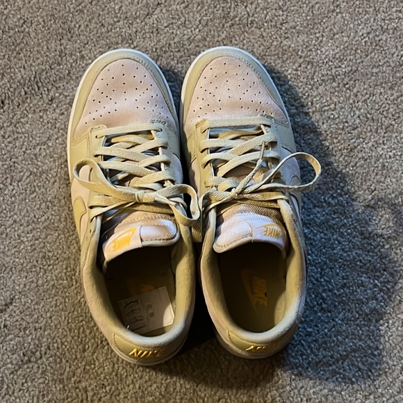 Nike Dunk Low Khaki Suede Gum - Picture 2 of 6